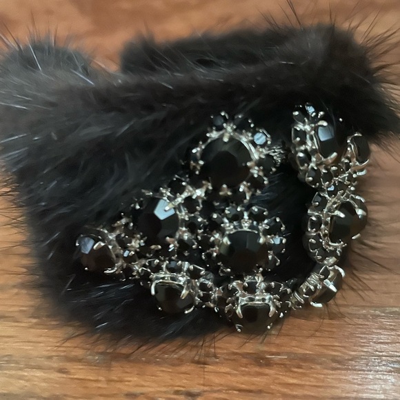 Black Fur Bangle Gem Stone Crystals Adjustable - Picture 2 of 5